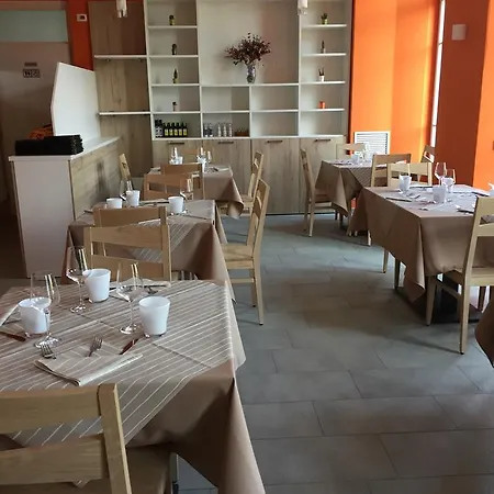 La Vecchia Scuola Frühstückspension Villa d'Allegno