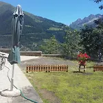 La Vecchia Scuola 3*