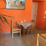 La Vecchia Scuola Bed & Breakfast 3*