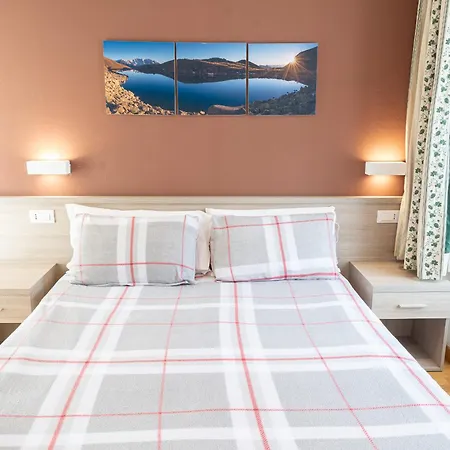 La Vecchia Scuola 3* Villa d'Allegno