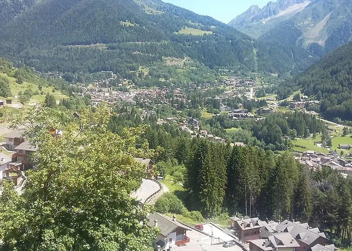 La Vecchia Scuola B&B Villa d'Allegno